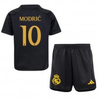 Real Madrid Luka Modric #10 Tretí Detský futbalový dres 2023-24 Krátky Rukáv (+ trenírky)